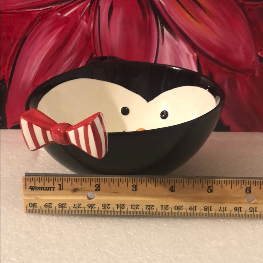 Grasslands Road ceramic Penguin bowl - Picture 11 of 17